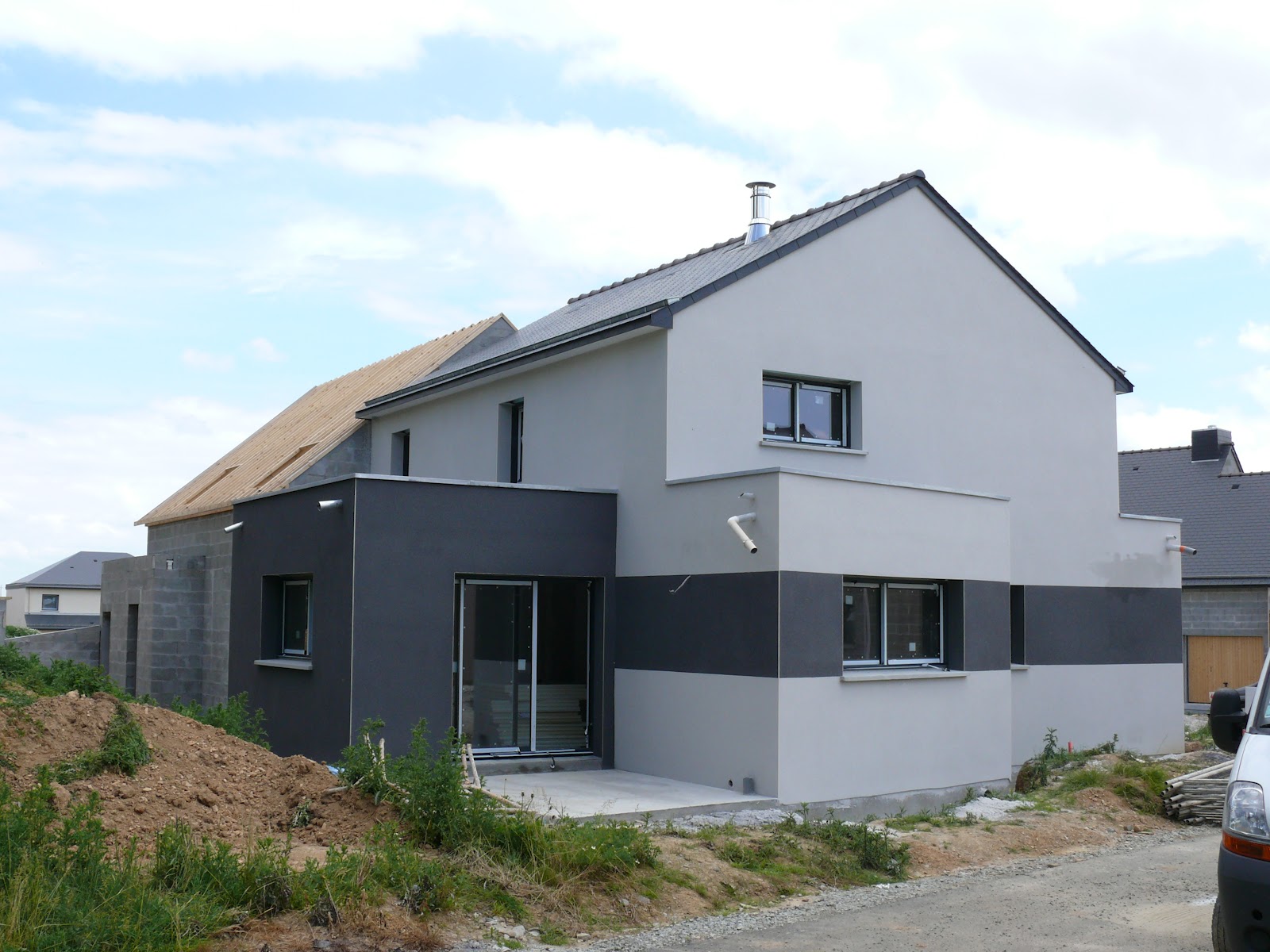 Notre maison à Chateaugiron 23 Juin 2012 Enduit terminé