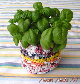 Tutorial: Recycled Plastic Bag Flowerpot - Blumentopf aus Plastiksäcken