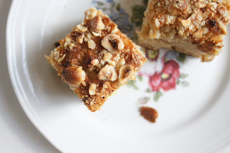 büşra bektaşoğlu Elmalı ve Fındıklı Kek (Tarçında gönlümden ))