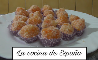 PASTELES DE COCO