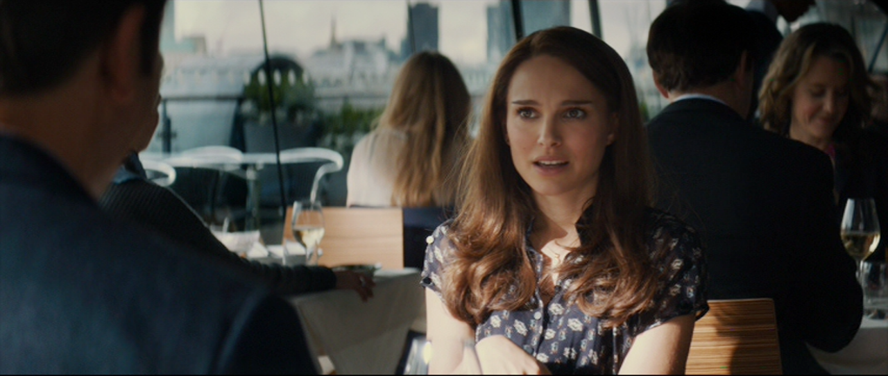 Movie and TV Screencaps Natalie Portman as Dr. Jane Foster in Thor