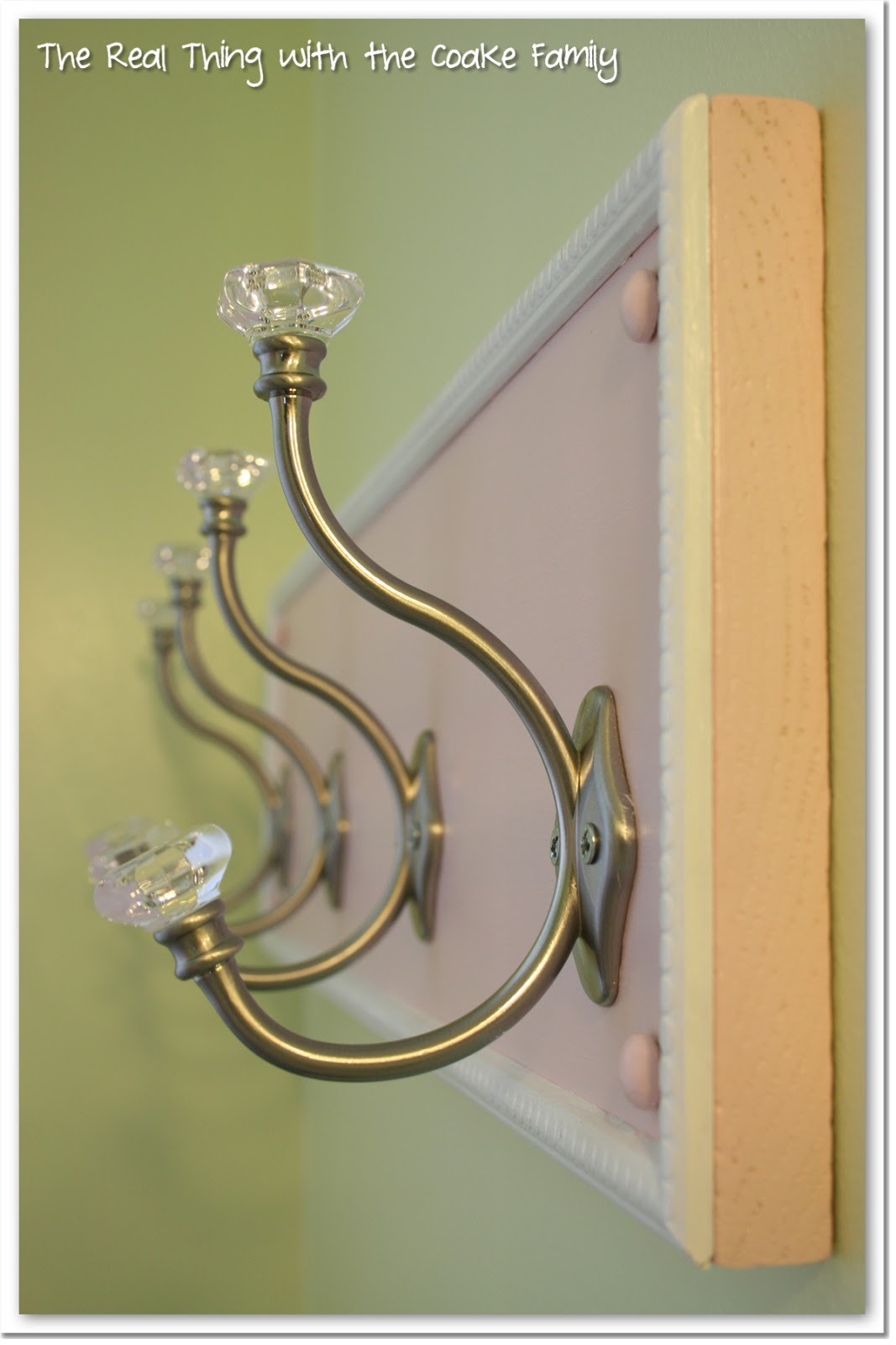 Bathroom Towel Rack {DIY}