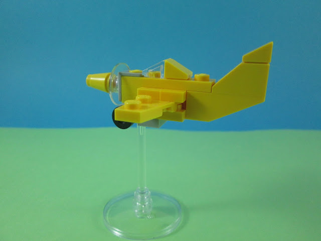 MOC LEGO pequeno avião em micro escala