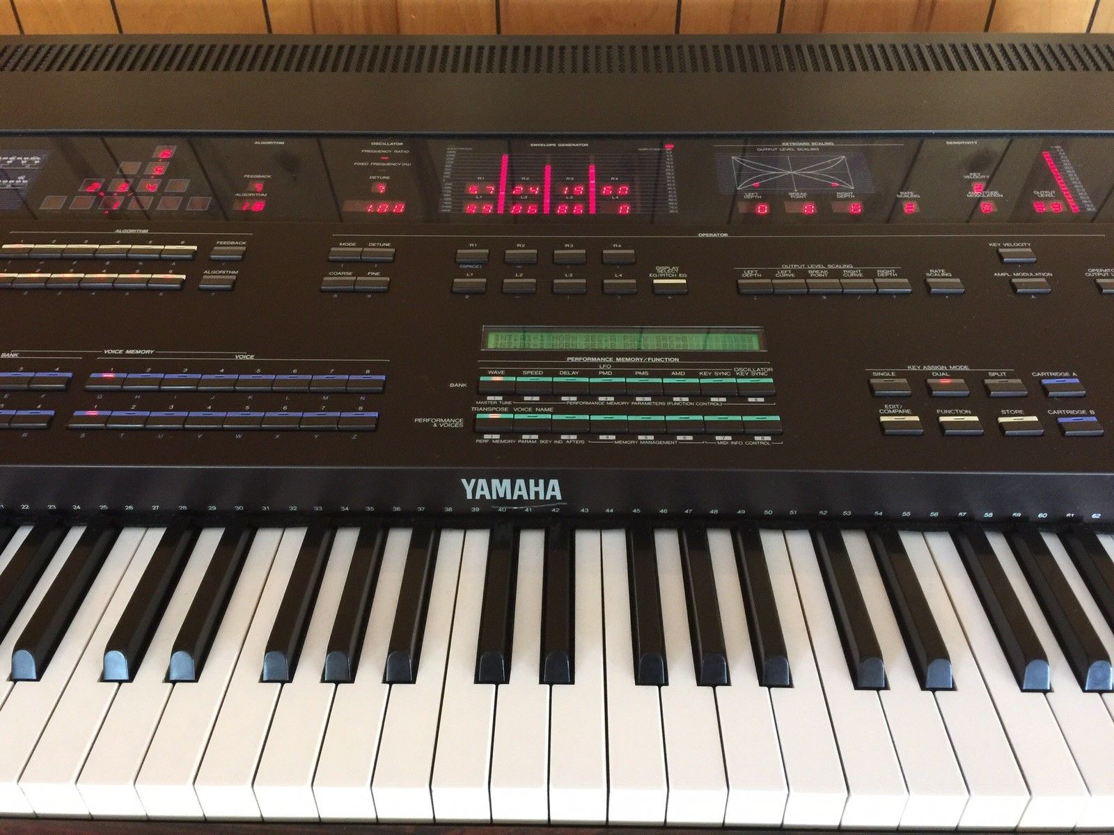 MATRIXSYNTH Vintage 80s Yamaha DX1 FM Synthesizer SN 1199