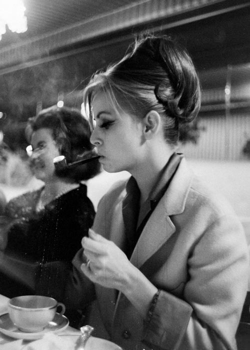 Vintage Photos of Women Smoking Pipes in the Past ~ Vintage Everyday