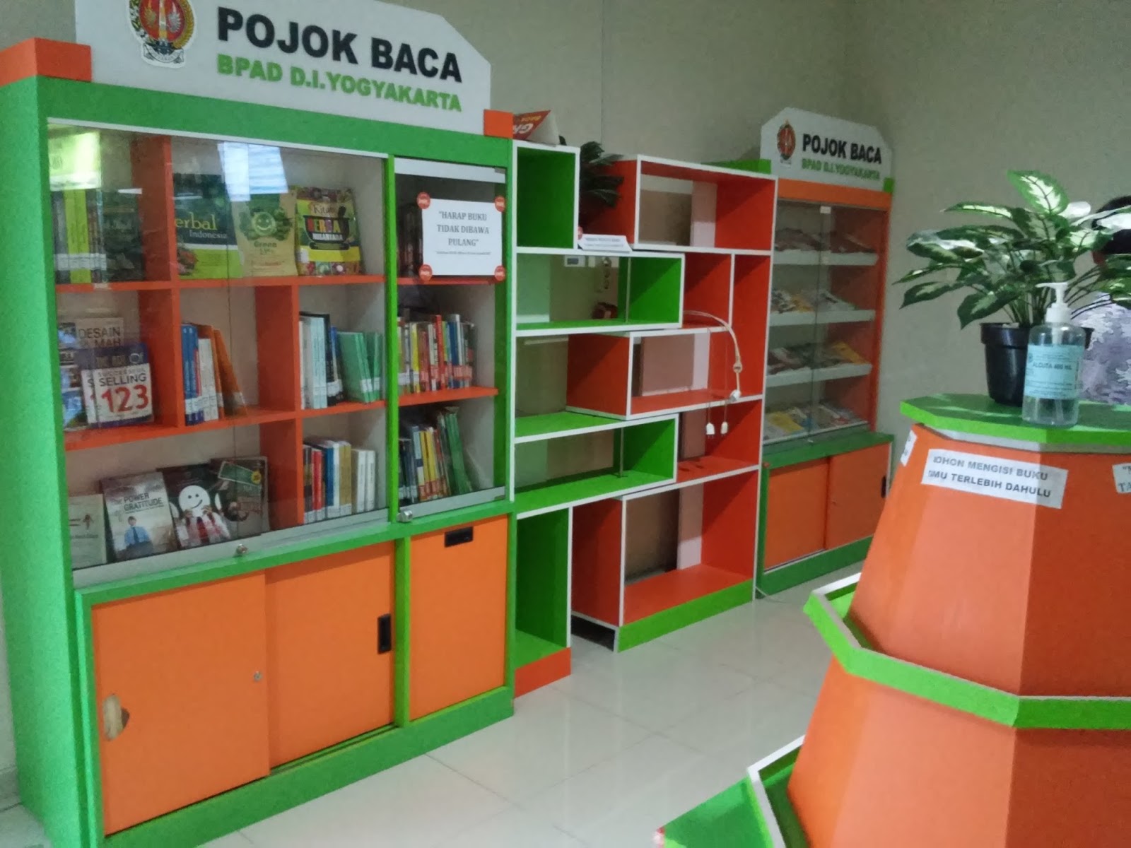 MENGENAL LEBIH DEKAT TB. POJOK BACA BPAD RUMAH SAKIT UMUM PUSAT Dr