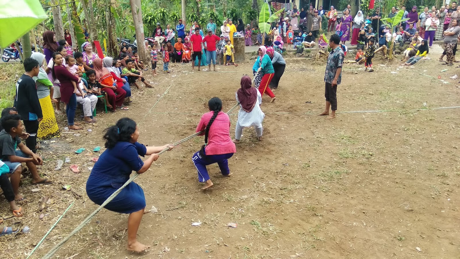 Hak Masyarakat Yang Tinggal Di Sekitar Lahan Pertanian Adalah