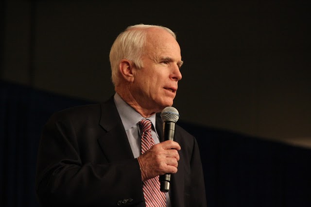 El Senador Estadounidense John McCain Muere a los 81 años