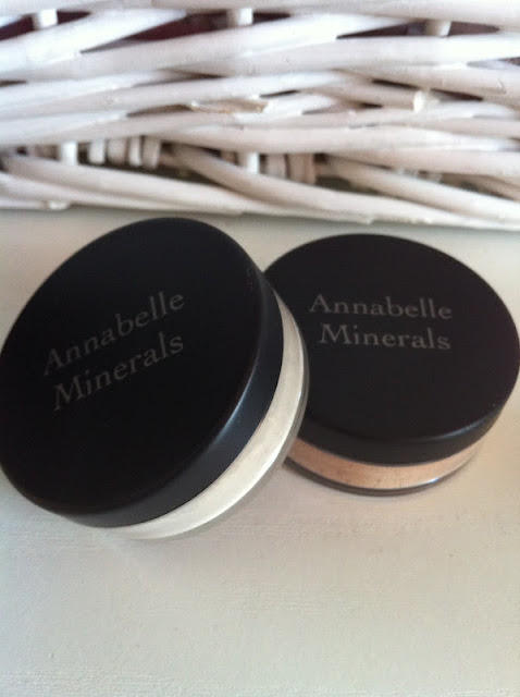 Annabelle Minerals - korektor vs podkład matujący