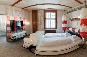 فندق خاص لعشاق السيارات فقط!