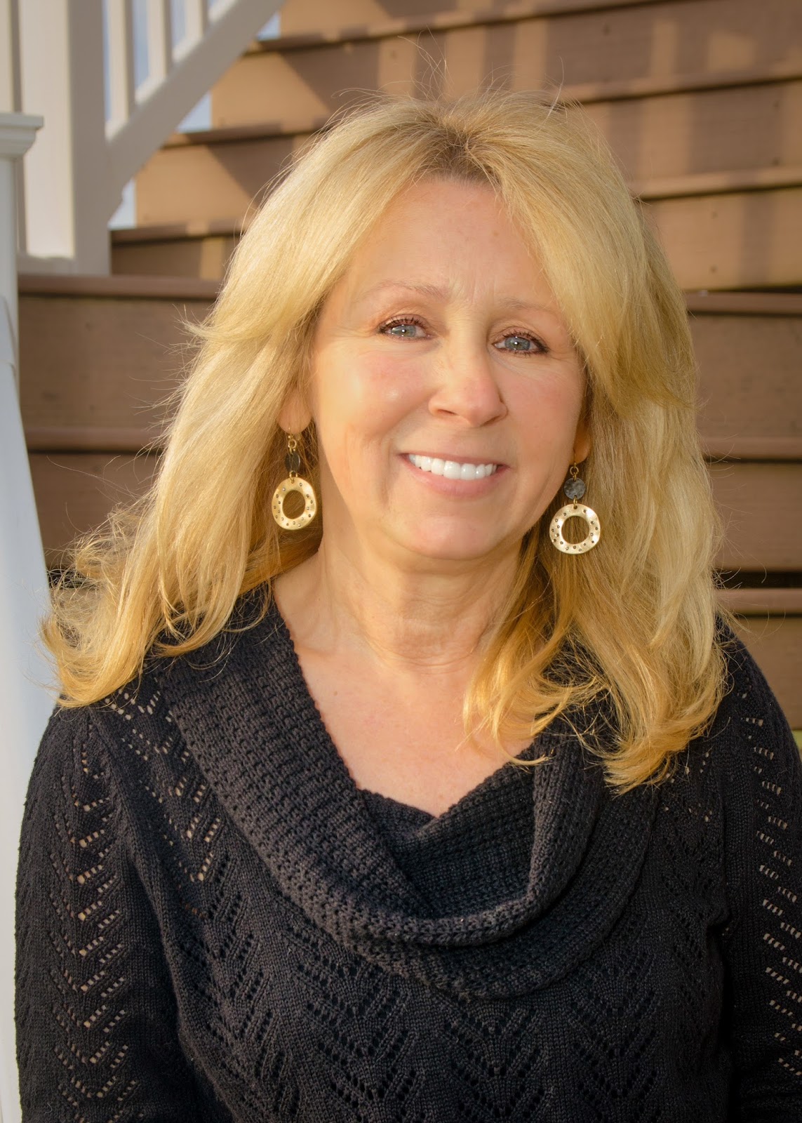 A Bookish Mess Don't Tempt Me by Lori Foster