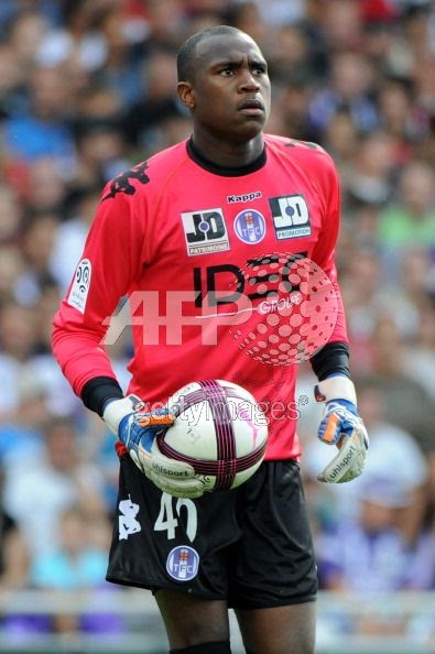 cultura Acelerar Disciplina Football teams shirt and kits fan: Ligue 1 2011-12 Puma match ball
