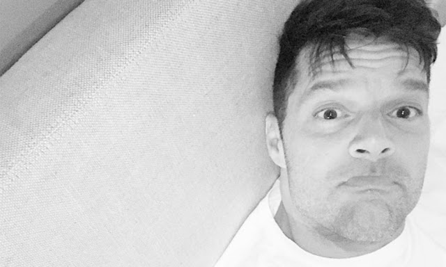 Ricky Martin alarma a sus seguidores con foto
