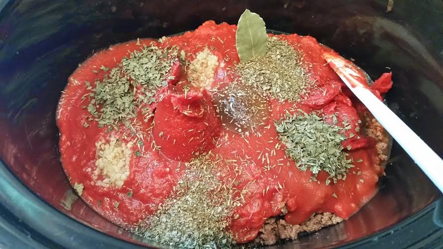 Flours and Fudge: Crock Pot Spaghetti Sauce