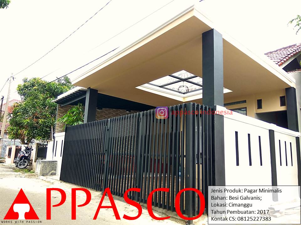 Pagar Minimalis Besi Galvanis Motif Garis-garis Vertikal Warna Hitam di