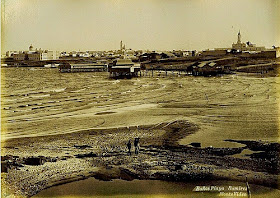 Baños playa Ramirez