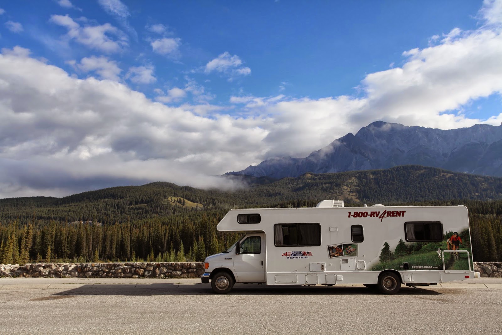 羽成飞: 橫跨加拿大的Banff RV之行 - 订车