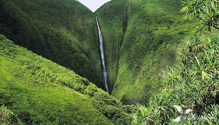 10 Air Terjun Tertinggi di Dunia Beserta Negara, Benua, dan Letaknya 10 Air Terjun Tertinggi di Dunia Beserta Negara, Benua, dan Letaknya
