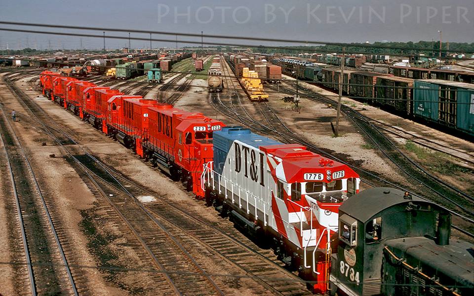 Industrial History IHB's Blue Island Yard, Coaling Tower and Turntable