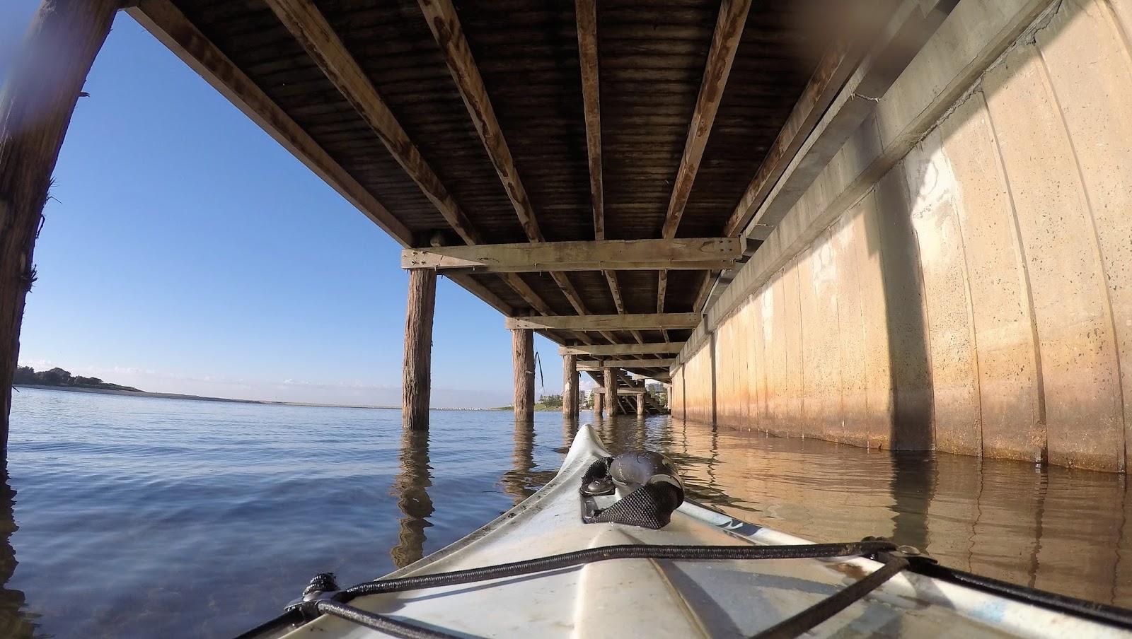 ROCK'S ADVENTURES PELICAN ISLAND AND THE ENTRANCE CHANNEL KAYAK 16