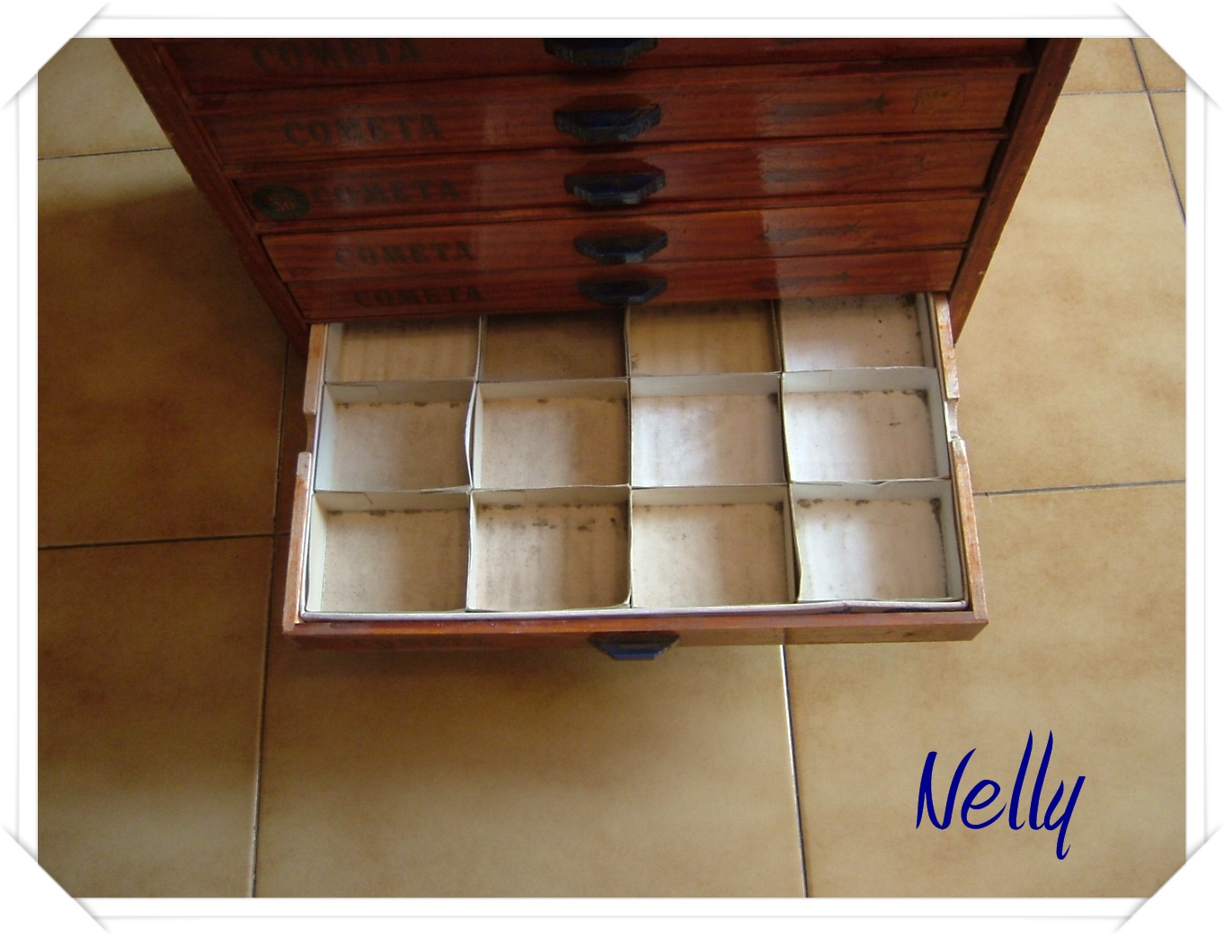 Misceláneas cristall: Paso a paso mueble de costura antiguo