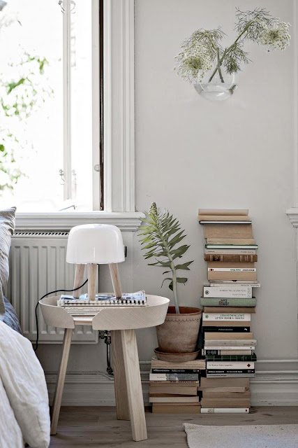 A Swedish apartment with soft tones and zen atmosphere