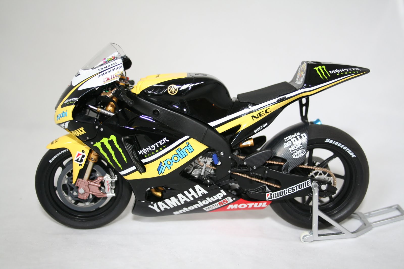 yzr m1 2009