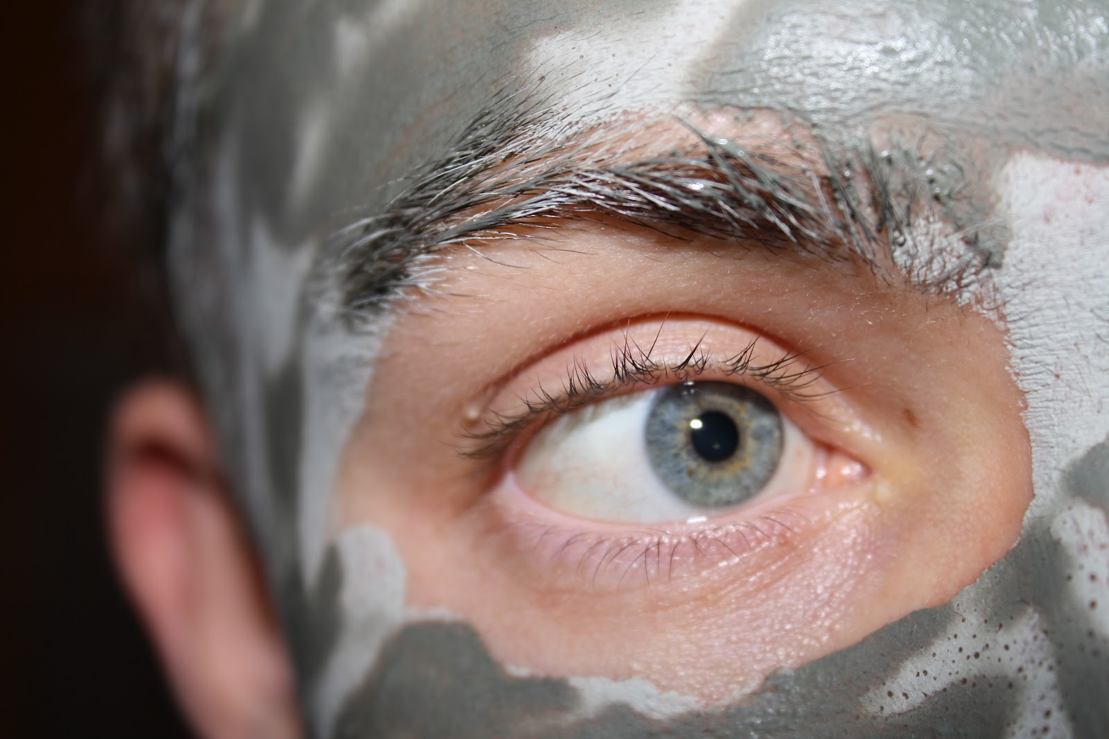 Youth Rules Soften and Purify your Skin By Getting Muddy!