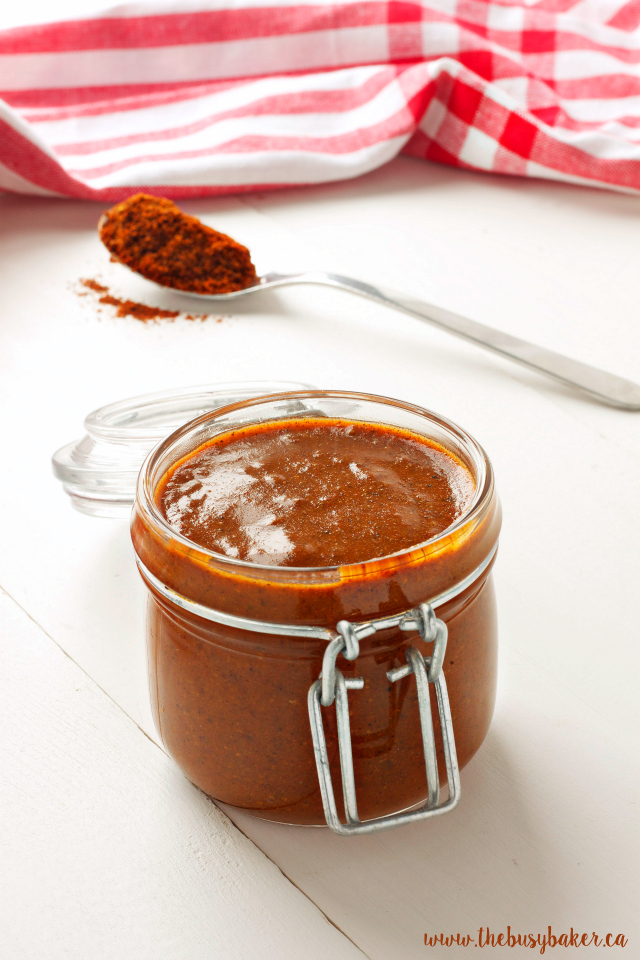 This Easy Homemade Mexican Enchilada Sauce is so easy to make with basic pantry staples! Recipe by www.thebusybaker.ca