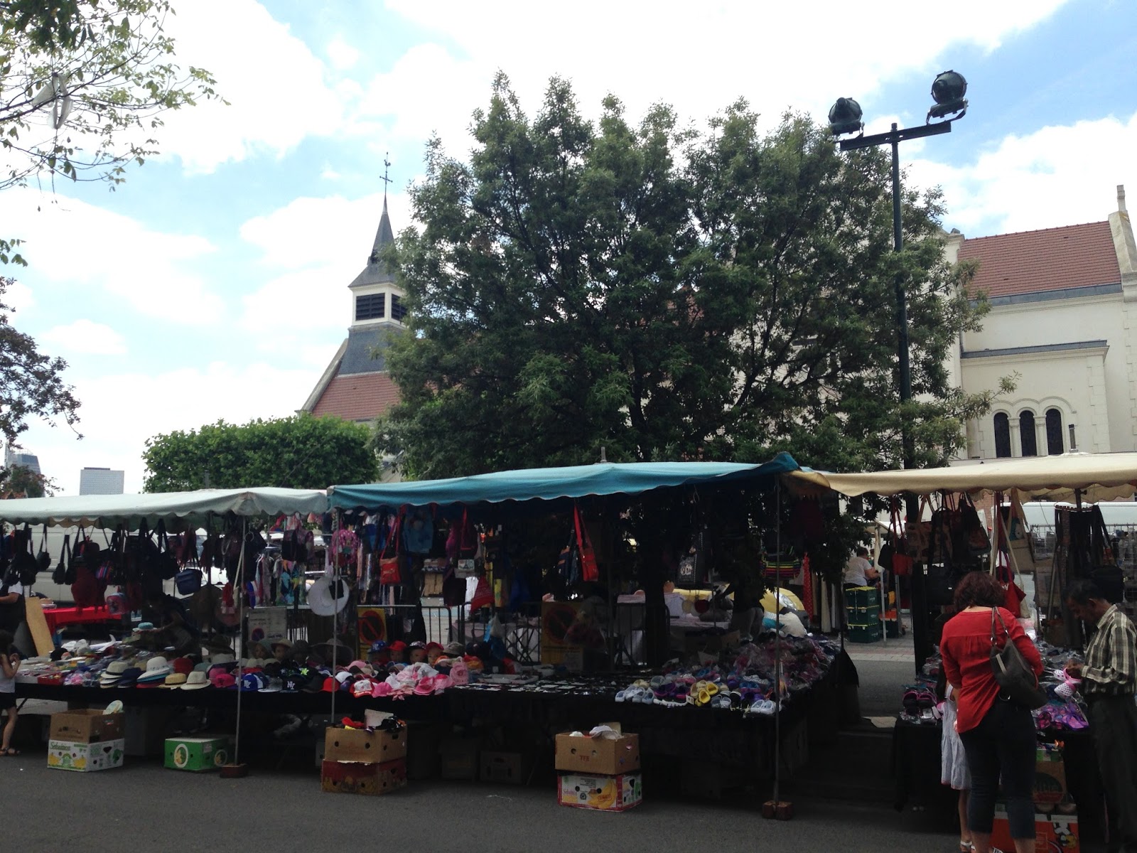La GarenneColombes le retour du passé Jour de marché et canicule