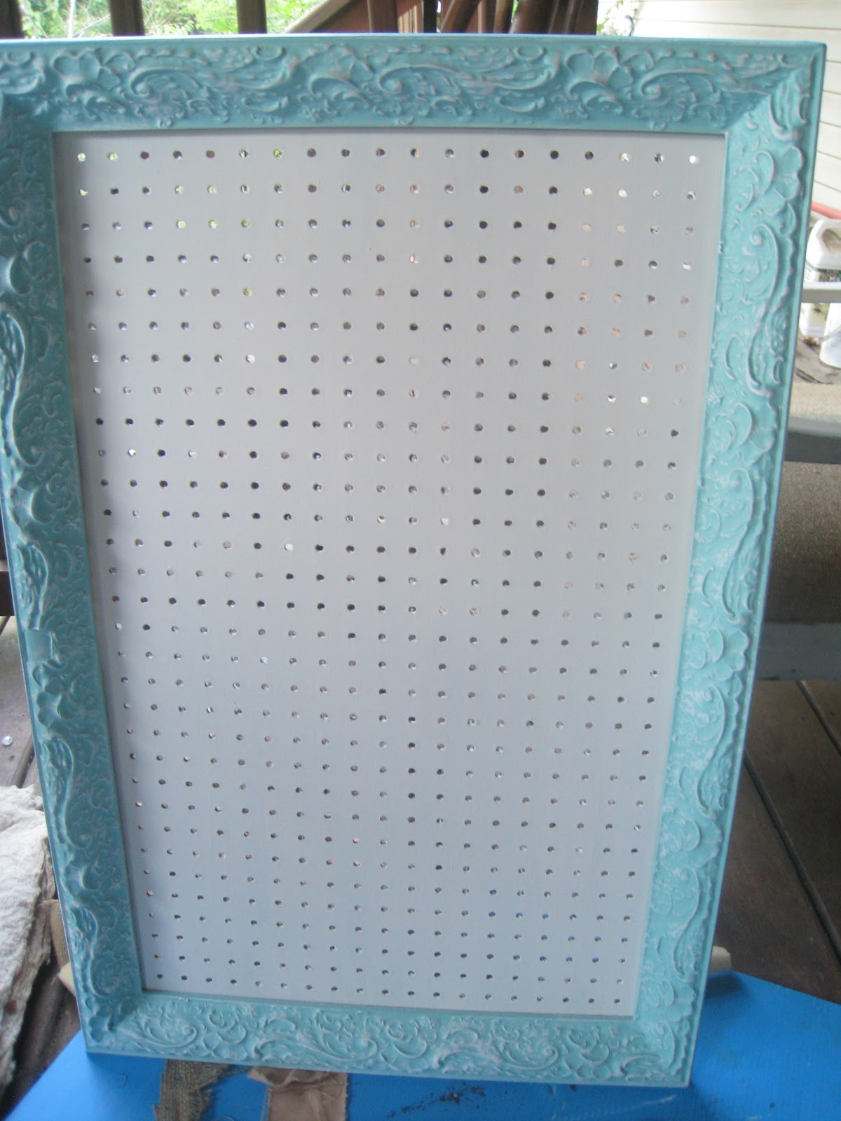 Vintiquities Framed Pegboard vintage mirror makeover