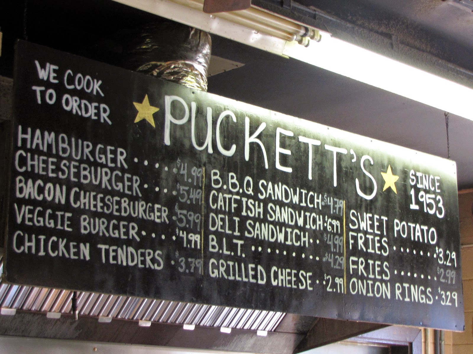 Puckett's Grocery