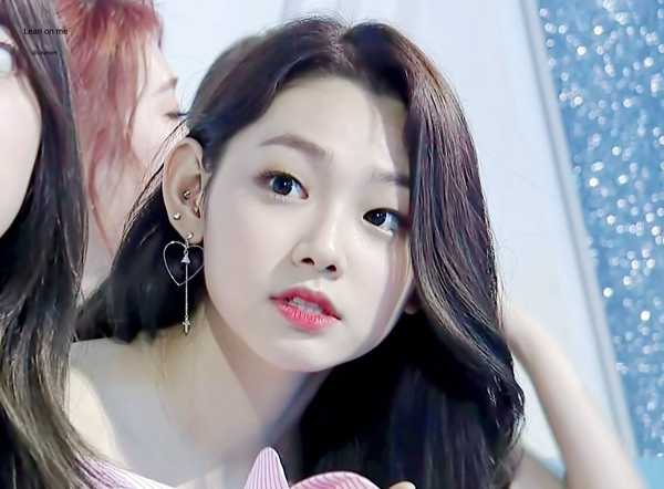 D編集長の裏ブログ K Pop女子アイドルのピアス画像まとめ