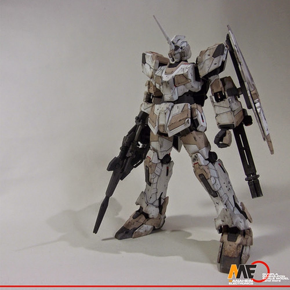 HGUC 1/144 Unicorn Gundam Unicorn Mode - Custom Build - Gundam Kits