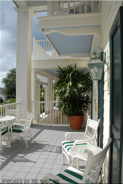 Boardwalk Inn Bellevue Room Outdoor Seating