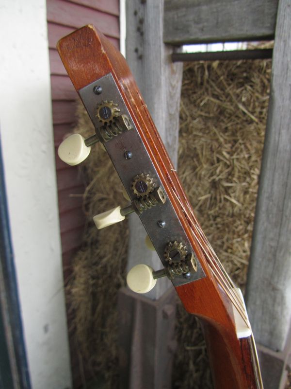 c.1910 Regalmade Tailpiece "Parlor" Guitar