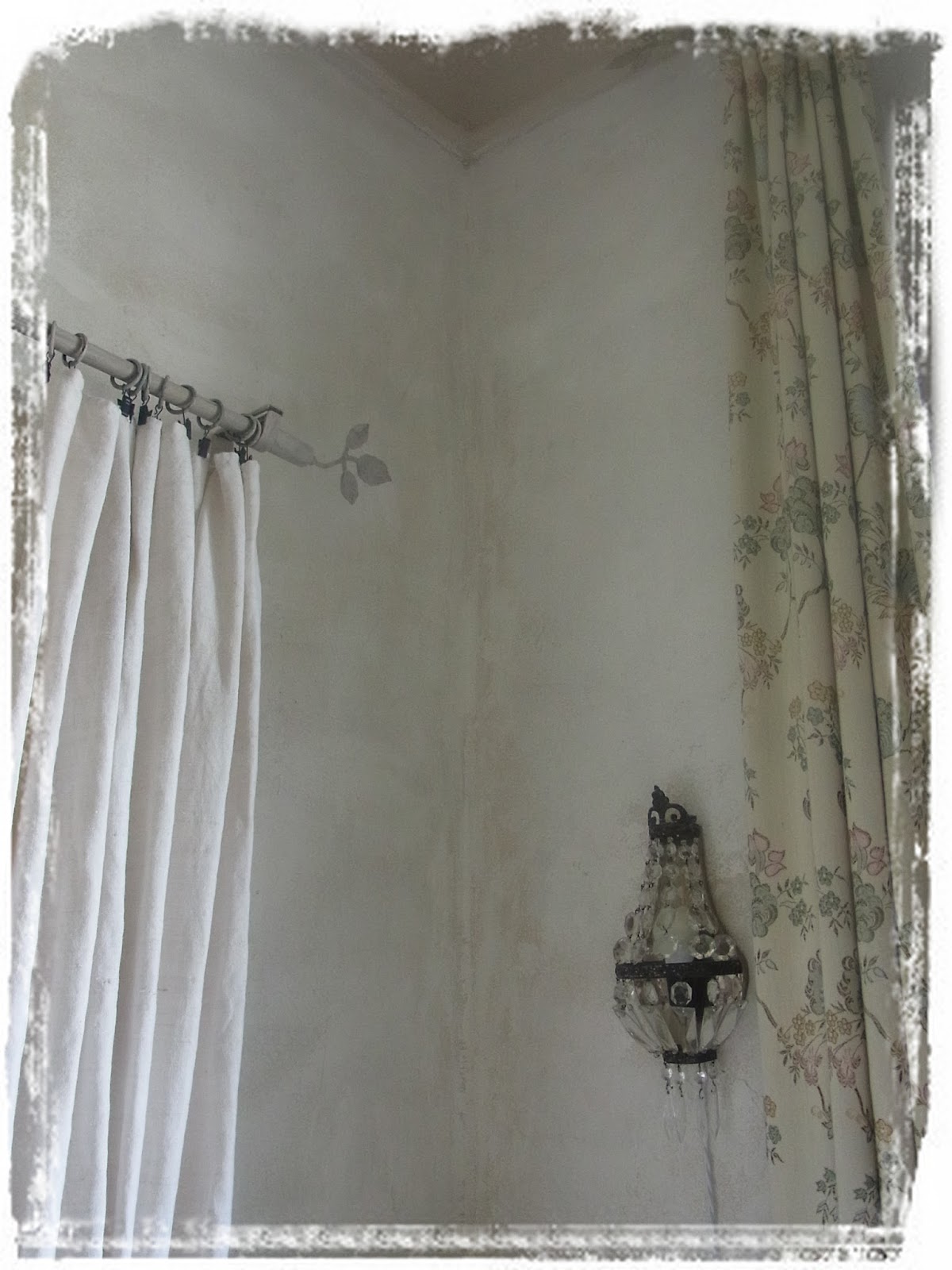 Vintage Muse der Fülle: Krönung der Küche, Kronleuchter und Krone an