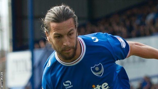 Oficial: El Portsmouth renueva hasta 2020 a Burgess