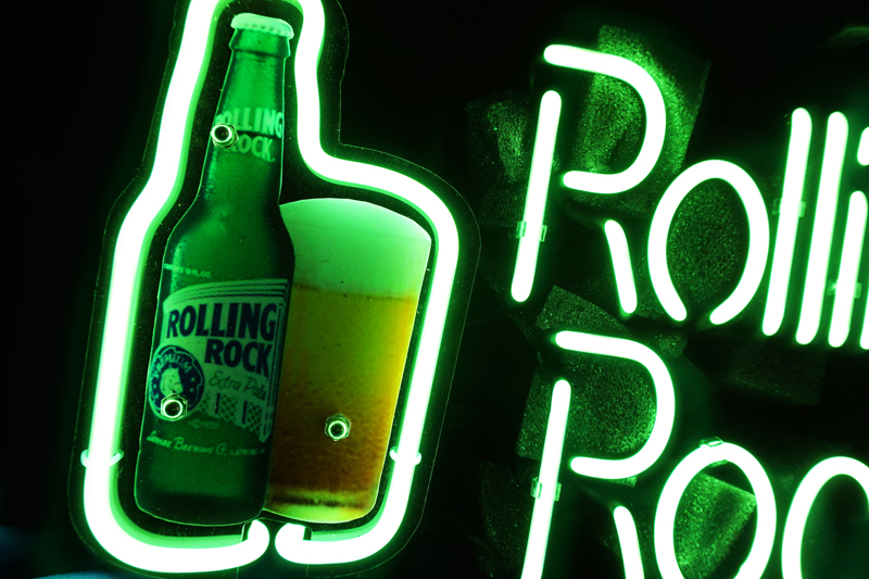 Wiki Neon Sign Blog: ROLLING ROCK BEER BAR CLUB NEON LIGHT