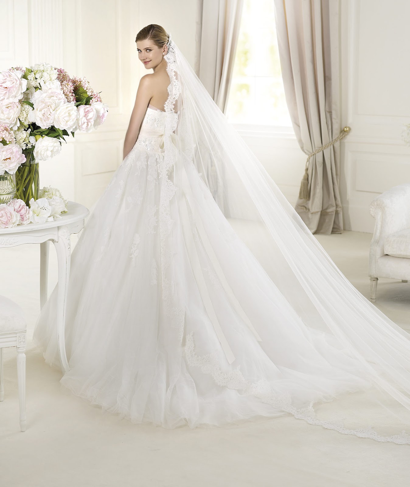 IN LOVE WITH BEAUTY: 2013 Pronovias Glamour Collection - part 2