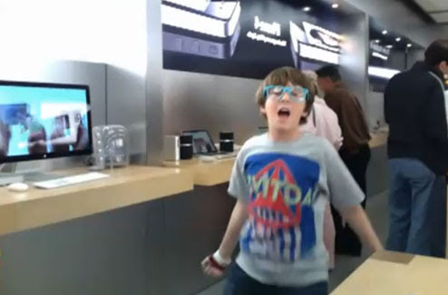 Video : Apple Storeの楽しみ方 (小学生バージョン)