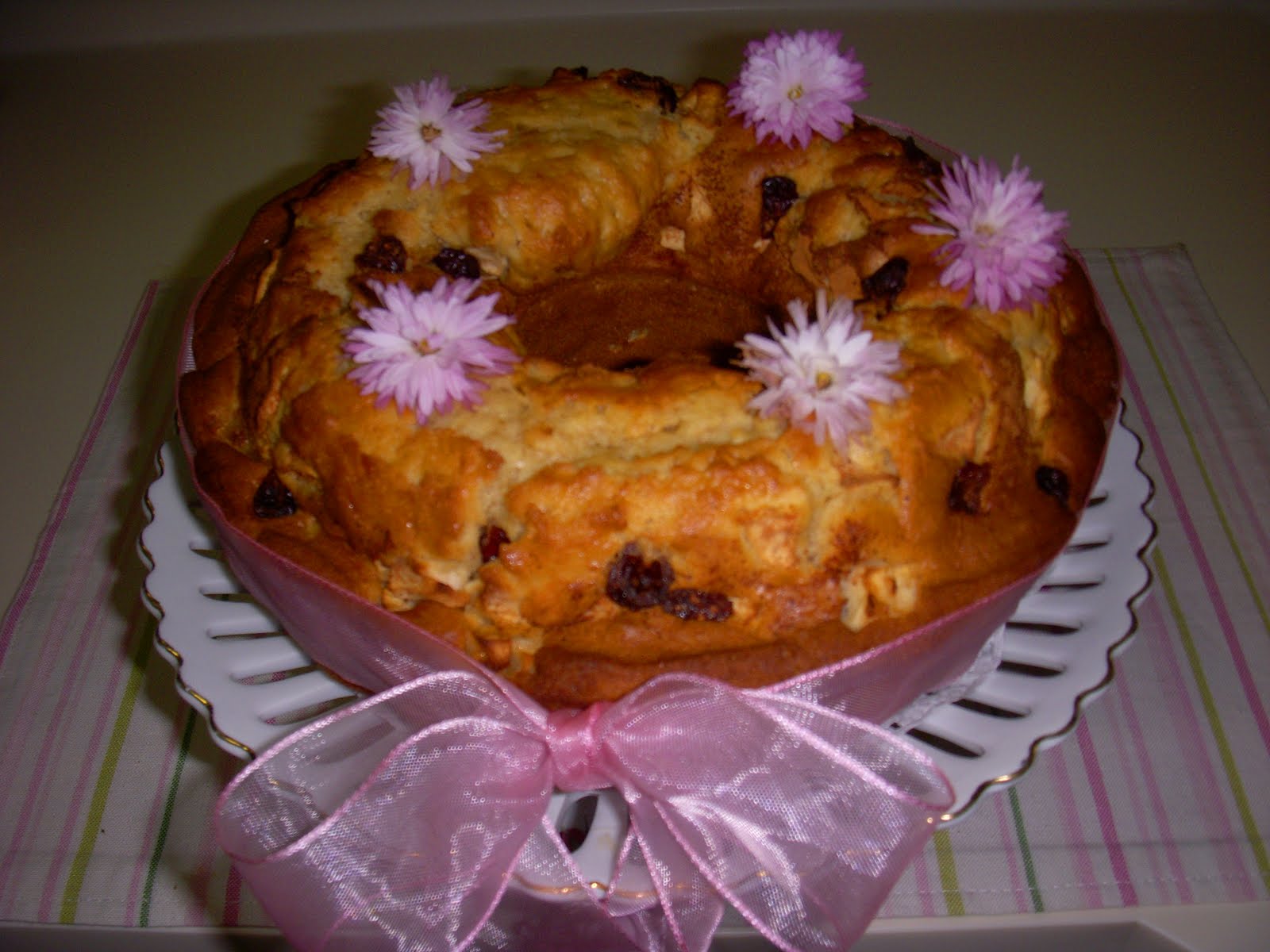 Bir Dut Masalı MUZLU YABANMERSINLİ ELMALI KIŞ KEKİ (nUnU KEKİ)