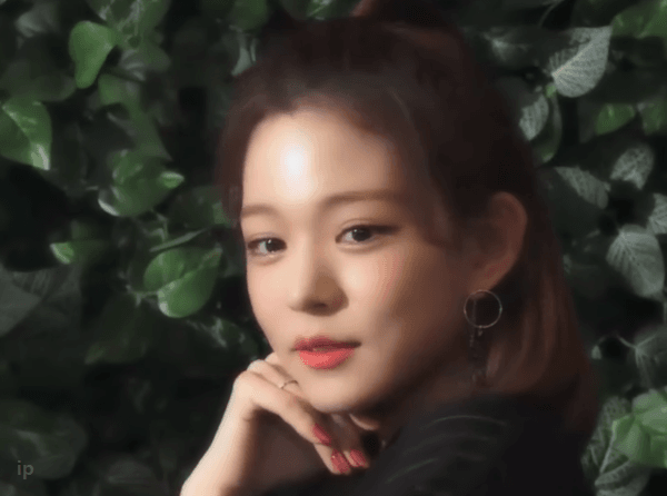 fromis9real-20190902-013346-000.gif