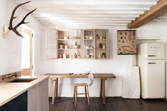 Cuisine en bois par le designer Sebastian Cox