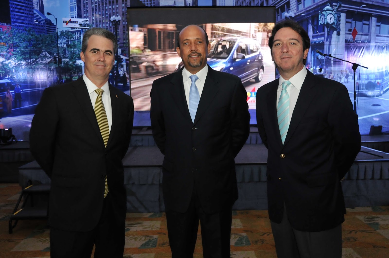 Las Sociales y Espectaculos DOLLAR RENT A CAR PRESENTA “La Nueva