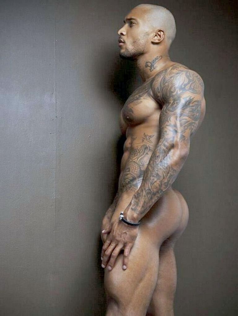 ★ Bulge and Naked Sports man : Tattoo Erection Nude.