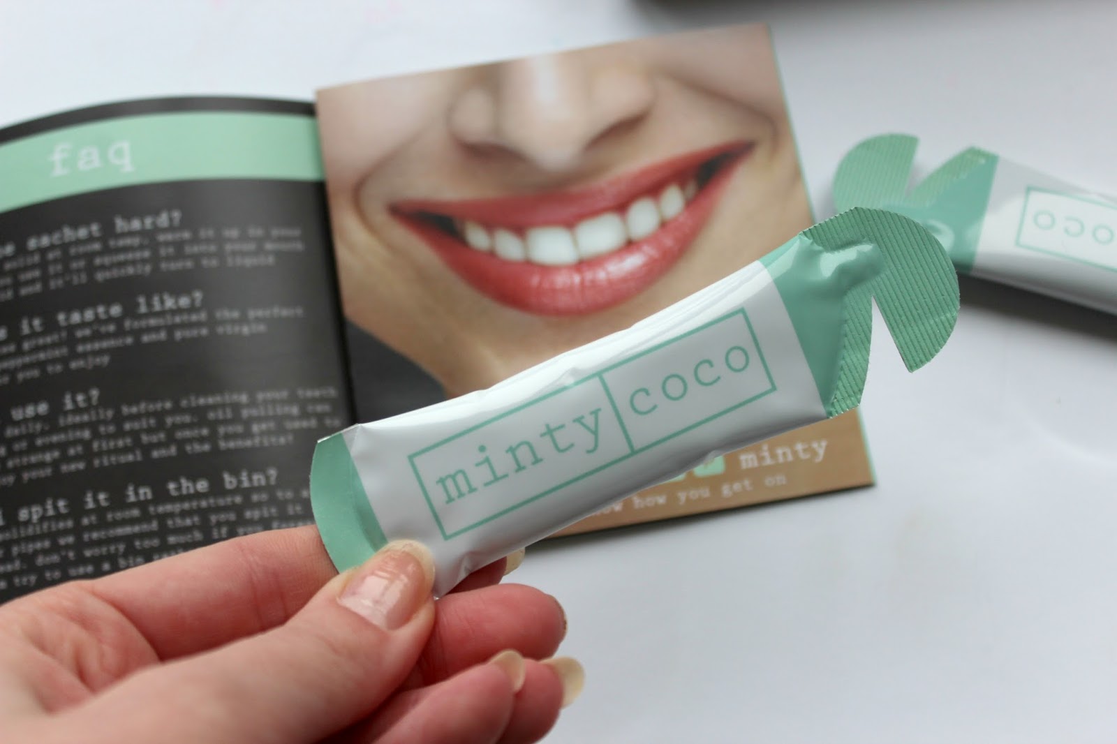 minty-coco-oil-pulling-review