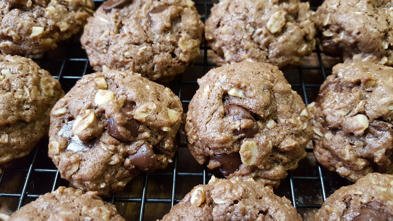 My Patchwork Quilt DOUBLE CHOCOLATE OATMEAL DATE COOKIES