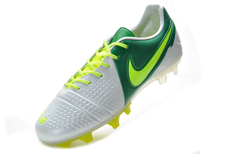 nike ctr360 maestri iii elite