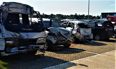  tol yang baru beroperasi beberapa tahun ini seperti memasuki alam gaib yang  Cerita Mistis Tol Cipali Bikin Merinding